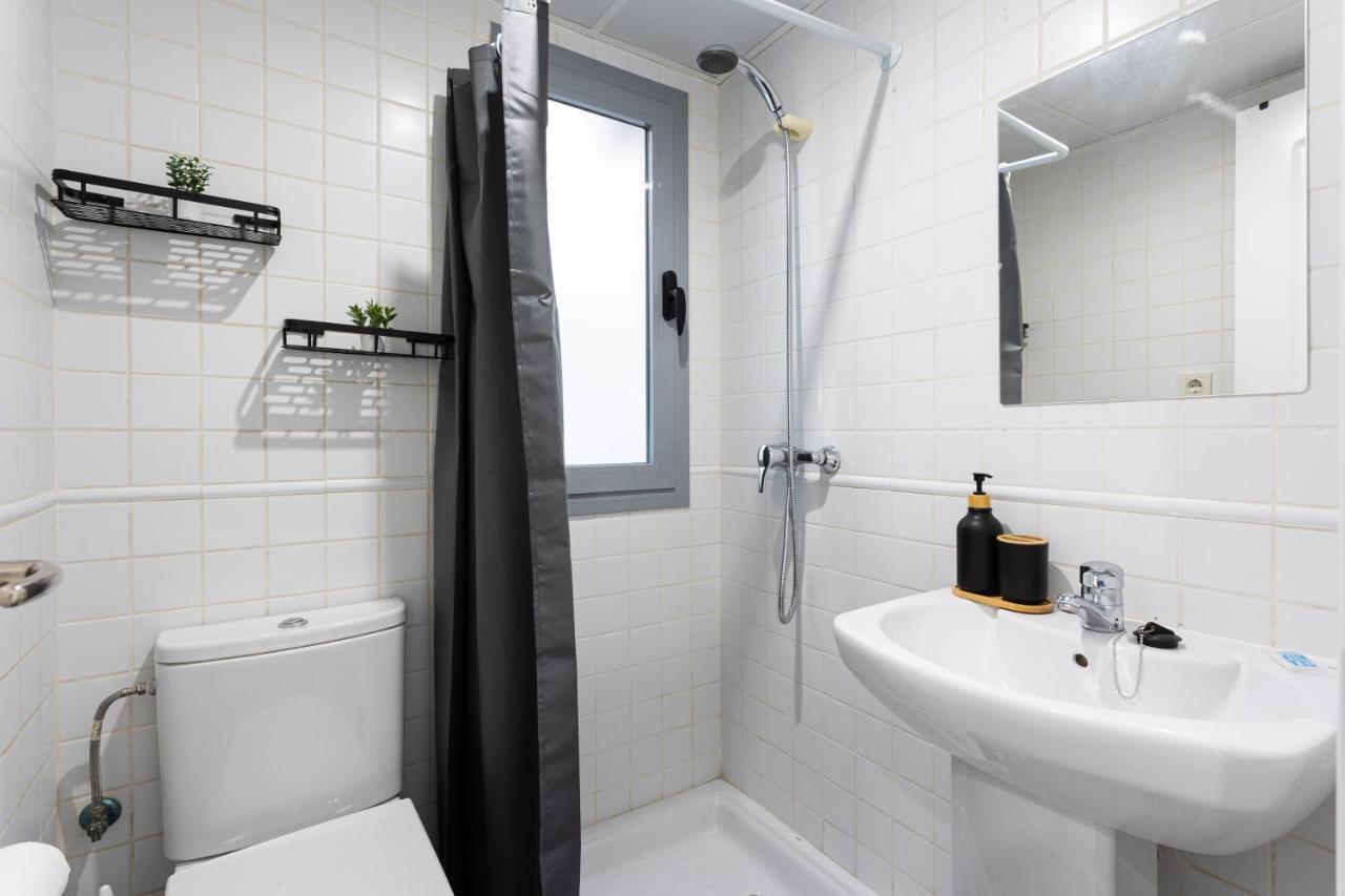 Leilighet Holidays2malaga Olletas 2 Bedrooms & 2 Bathrooms With Patio Málaga